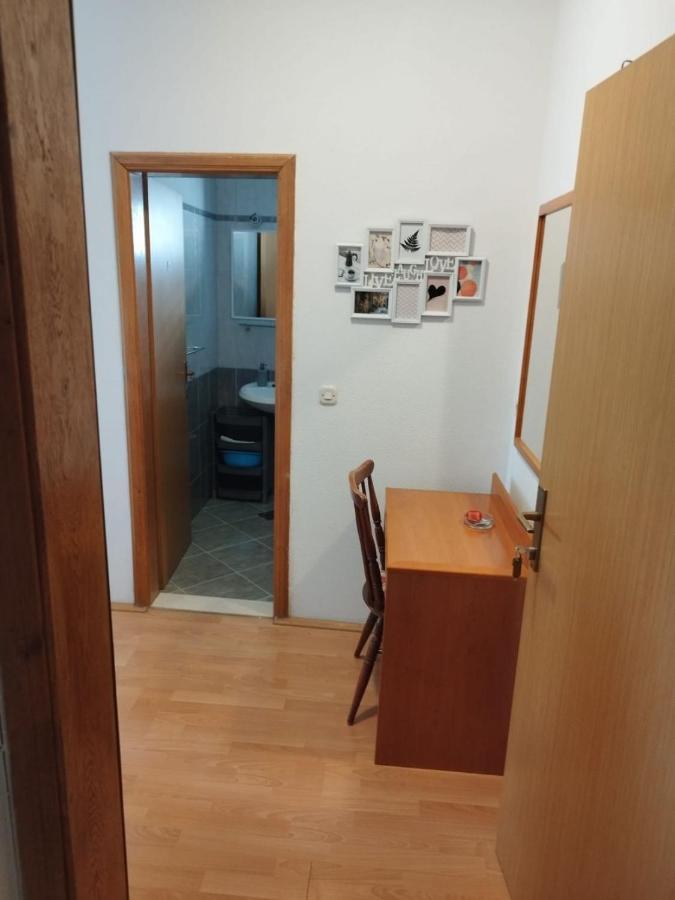 Apartments Mare - 150 M From Beach Брела Экстерьер фото